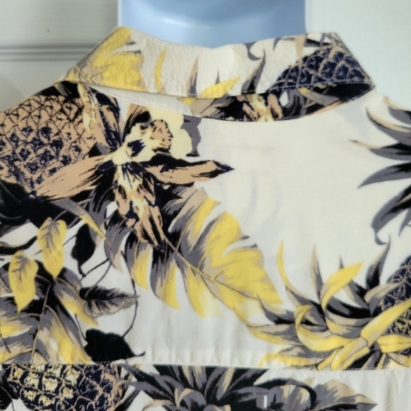 Puritan Hawaiian shirt pineapple floral off white black yellow button down large - Picture 5 of 16